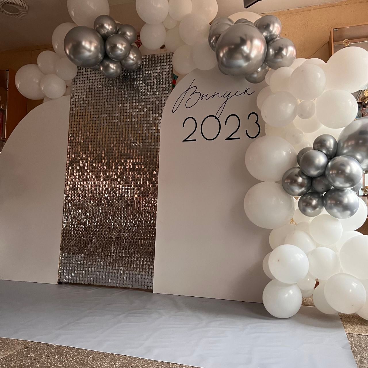 Фотозоны на выпускной - фото 16